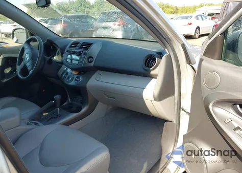 2011 Toyota Rav4 Limited V6 z USA, uszkodzony, nr VIN 2T3DK4DV0BW060089